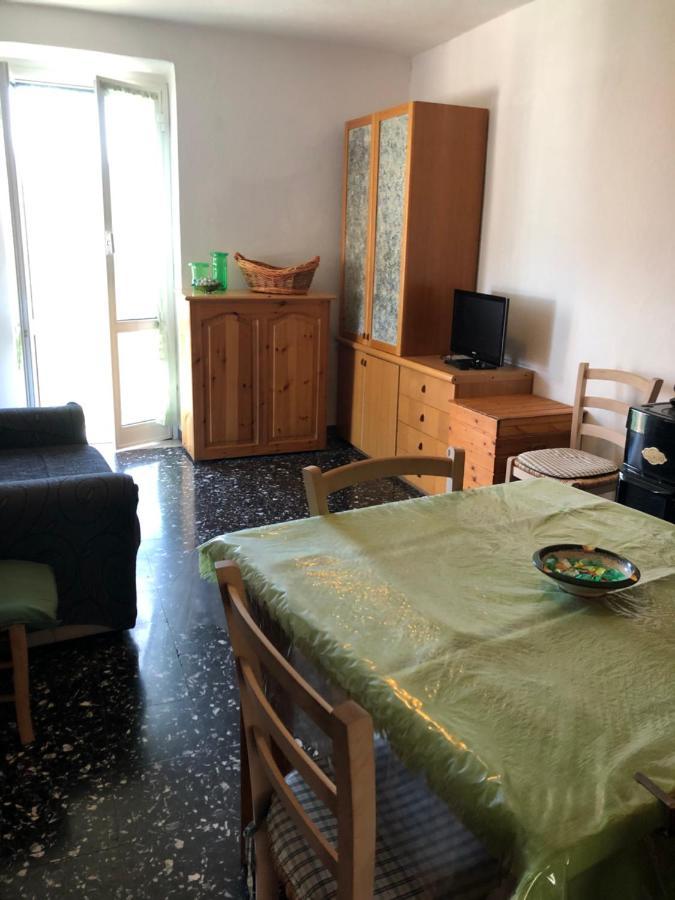 Bilocale Mirella Apartamento Carro Exterior foto